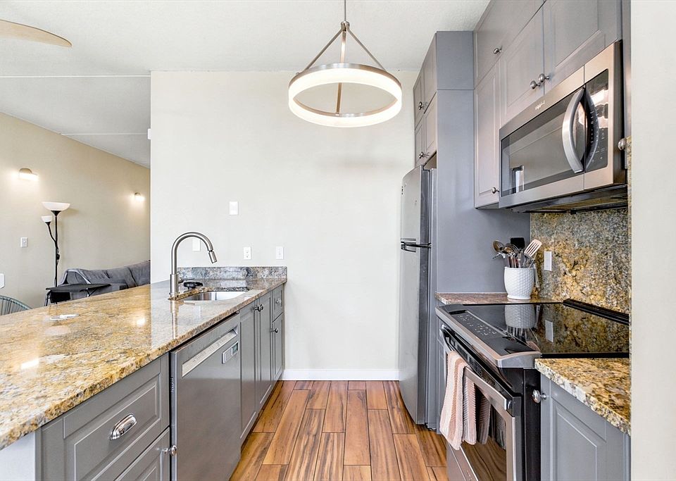 1st image of 35 Ellingwood St #35