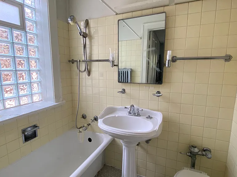 7434 N Seeley Ave #1N — Photo 14