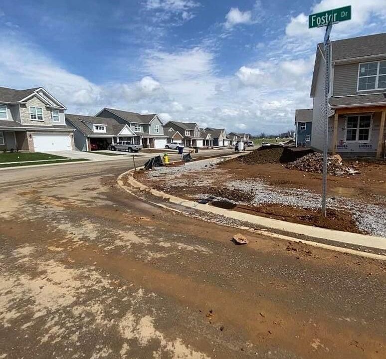 2nd image of 2342 Huntly Pl