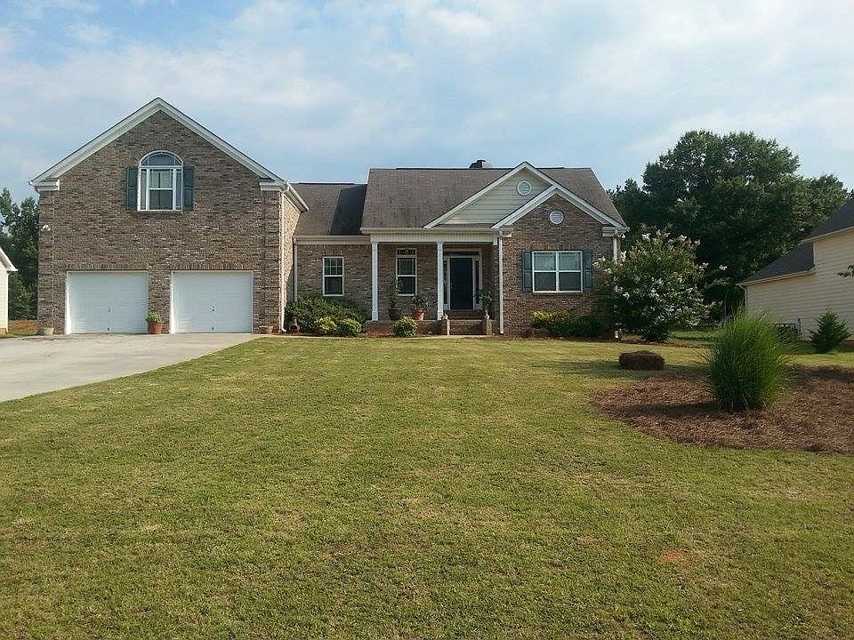 1st image of 223 Tussahaw Ln