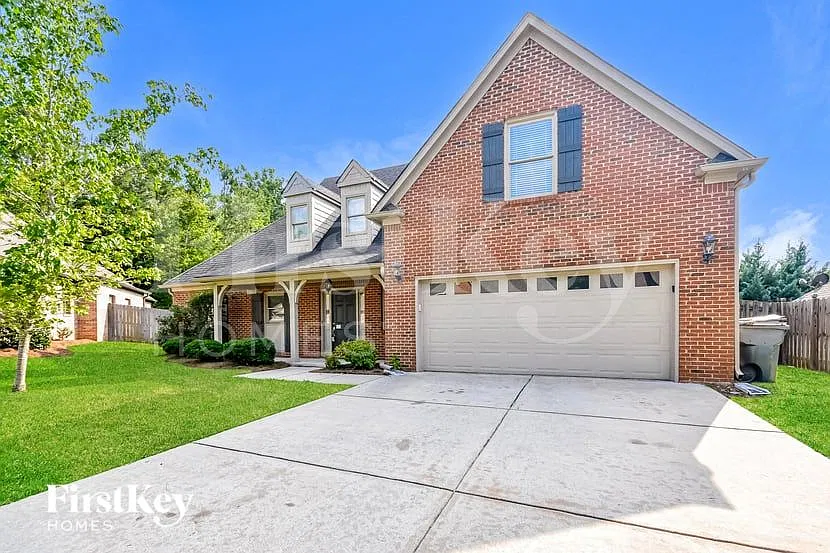 3611 Courtyard Ln