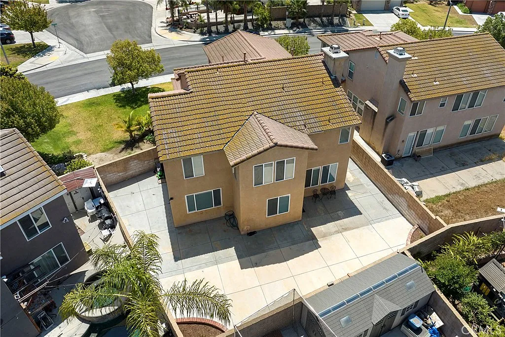 5 bed, 3000 sqft, $4,000 — Photo 2