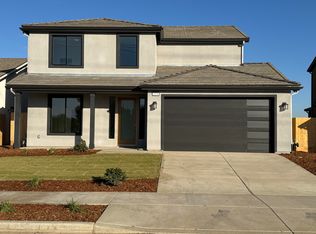 2218 S Burke St, Visalia, CA