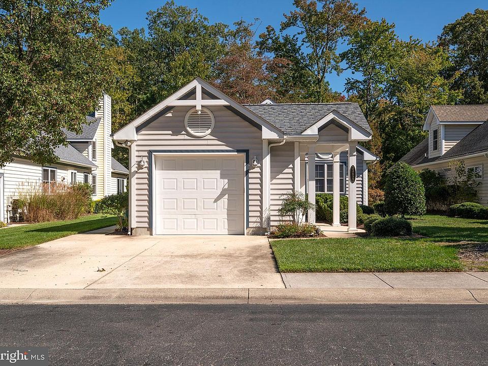 1st image of 33822 Waterside Dr #28