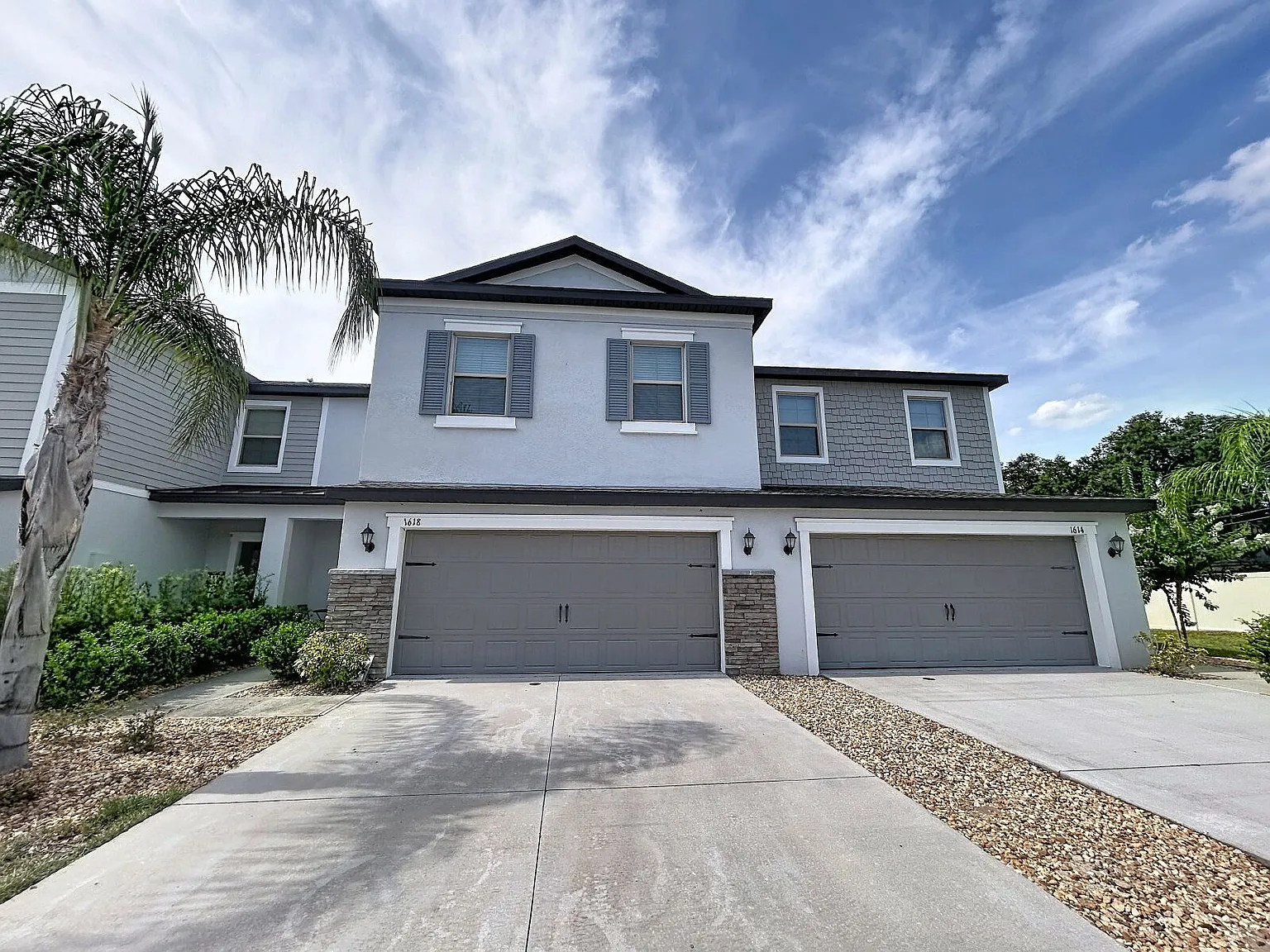 4 bed, 2.5 bath, 2466 sqft, $2,545 — Photo 4
