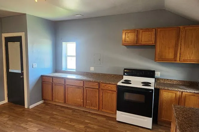 106 W Comanche Ave #2W — Photo 5