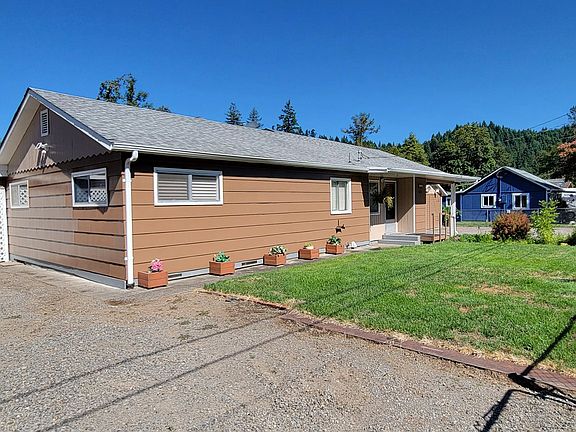 3rd image of 76376 River Rd