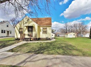 842 Kern St, Waterloo, IA 50703