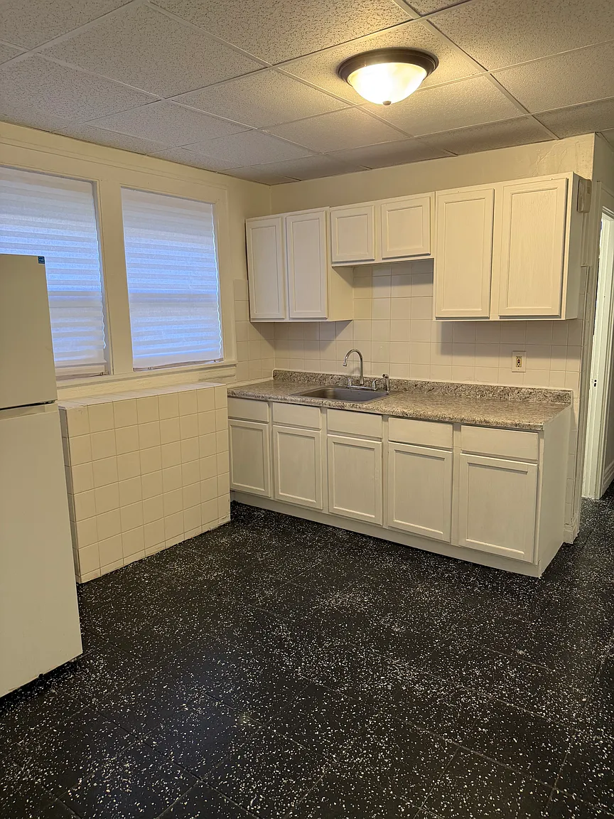 1309 Delaware St #Basement photo 1