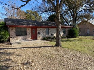 800 N Madison St, Kaufman, TX 75142