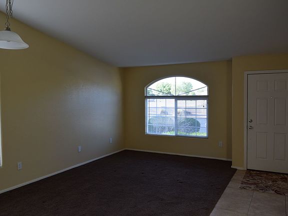 2nd image of 1535 E Copper Canyon Dr