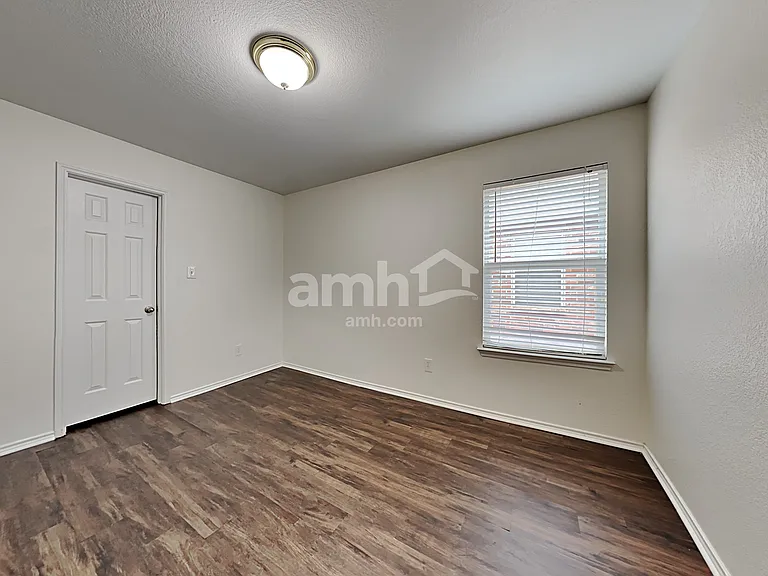 10032 Cougar Trl — Photo 18