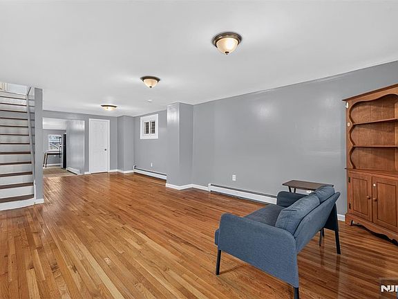 5th image of 255-257 S 18th St