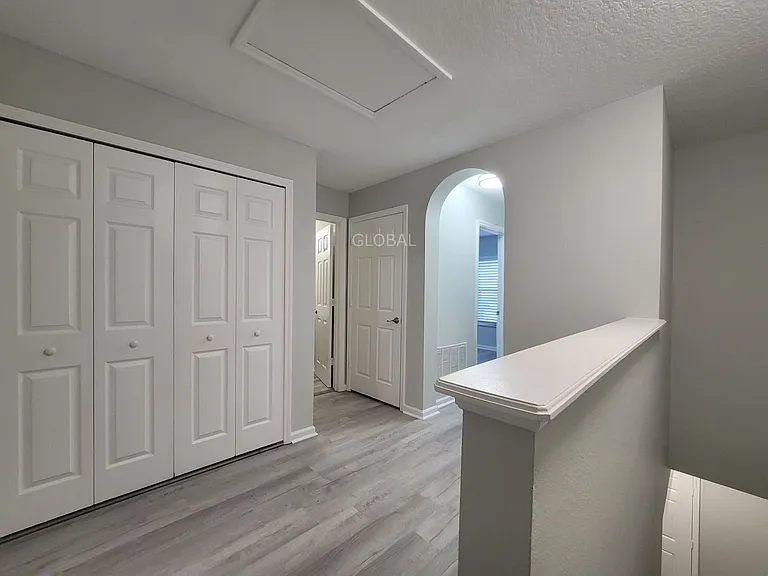 10254 Park Commons Dr — Photo 5