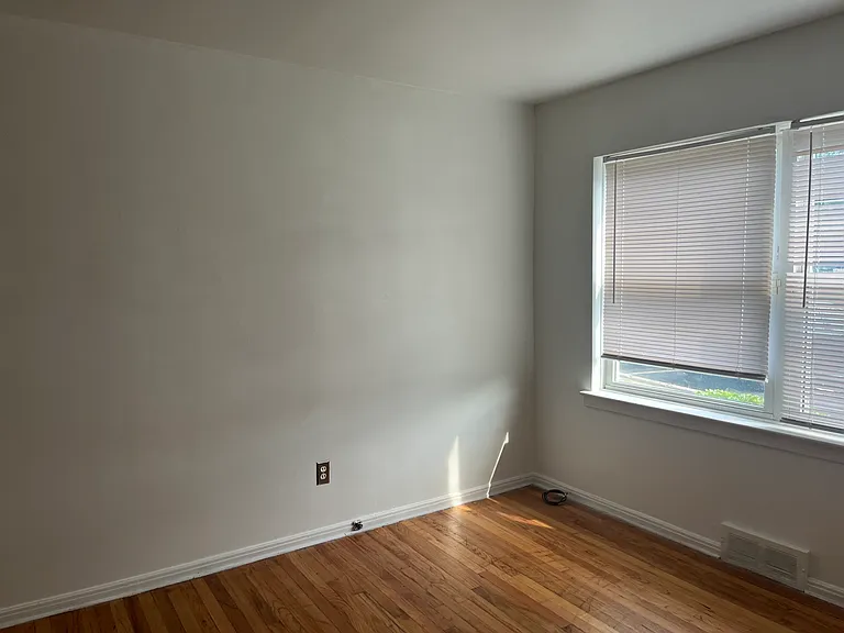 21319 Kingsville St #102 — Photo 6