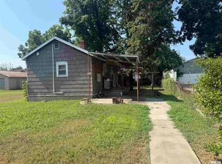 206 E 12th St, Metropolis, IL 62960