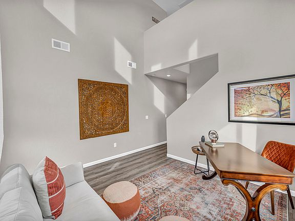 Entry area bonus space