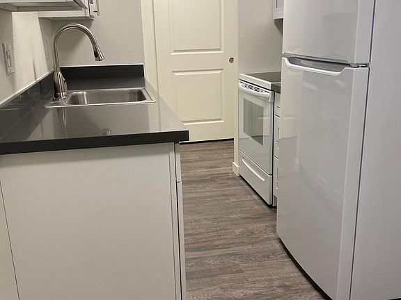 2nd image of 110 W 4th St #1