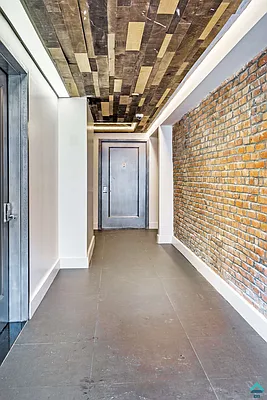 Rented by EXR | media 2