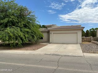 6005 Lourdes Rd, Sunland Park, NM 88008