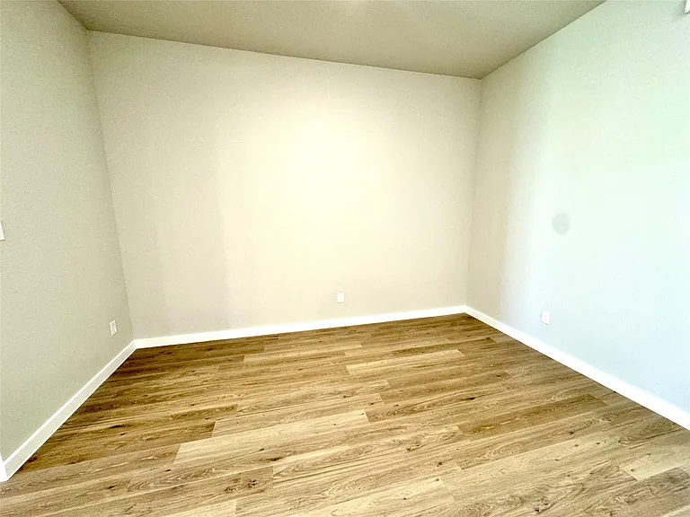 8615 Jetty Glen Dr — Photo 16