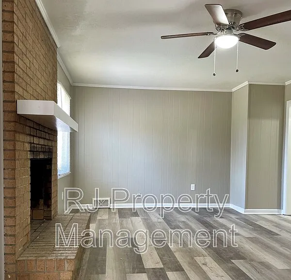 5368 Scottsdale Ave — Photo 9