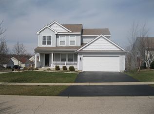 2150 Red Oak Dr, Round Lake, IL