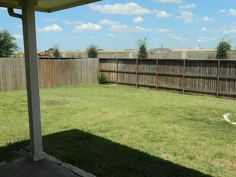 1132 Honeywell Dr — Photo 16
