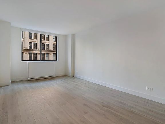 3rd image of 300 Mercer St APT 3E