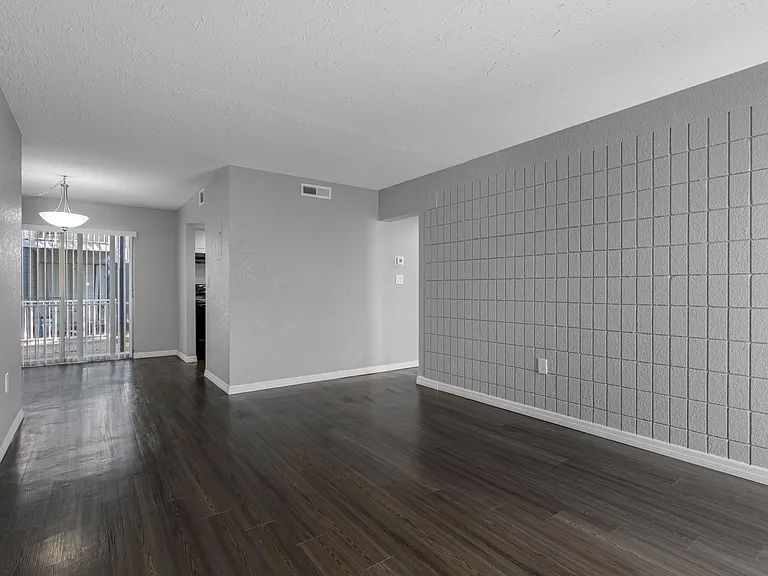 Montierra Apartments — Photo 30