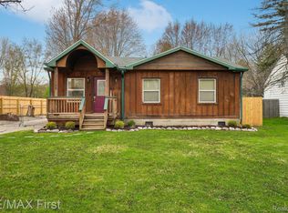 38145 Chartier St, Harrison Township, MI 48045