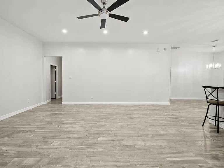 15218 Arnold — Photo 17