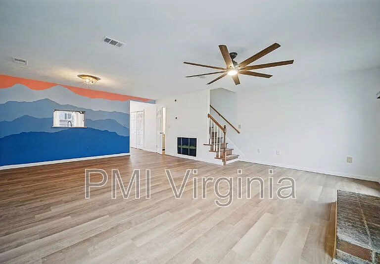 1651 Mantane Arch — Photo 6