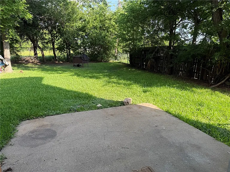 3526 Midwest Dr #B — Photo 9