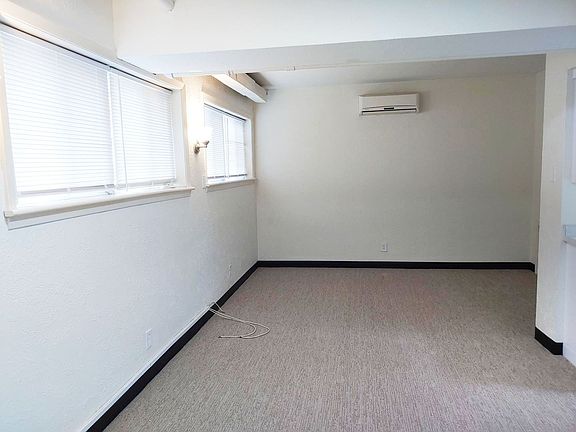 4th image of 2806 Xerxes Ave S APT C