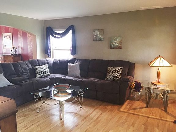 2nd image of 12323 Surrey Ln
