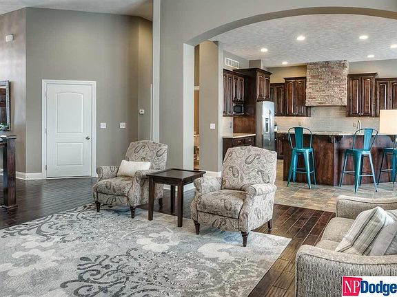 5th image of 11908 S 222nd Cir