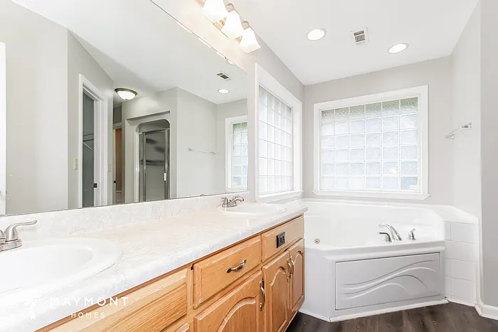 8747 Rolling Hills Dr — Photo 11