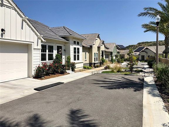 3rd image of 25113 Bergamot Ct