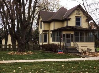 1407 Elm St, Grinnell, IA 50112