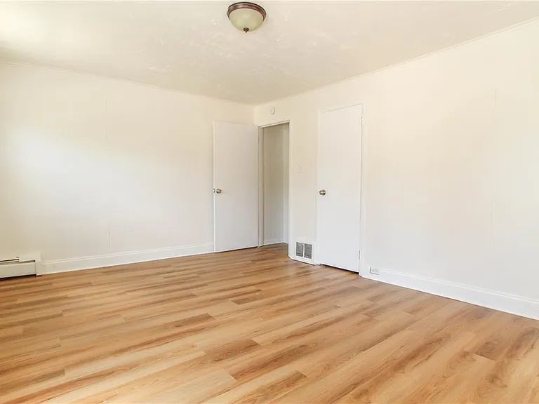815 Market St — Photo 12