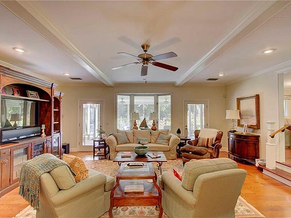 4th image of 1409 S Windward Dr