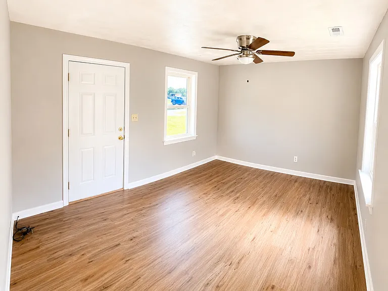 2504 Ebach St — Photo 5