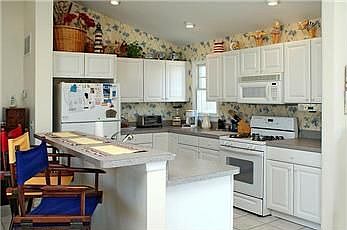 3rd image of 220 9th St Unit U-a
