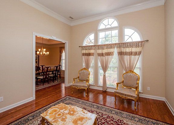 4th image of 1363 Waterston Dr