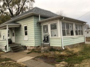 1809 E 4th St, Waterloo, IA 50703