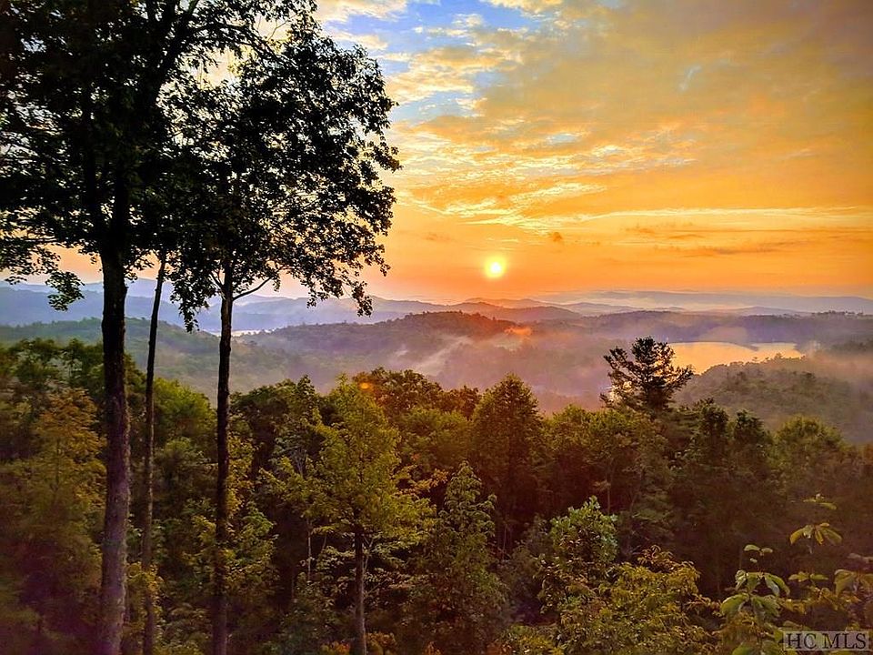 1st image of 144 Toxaway Trce