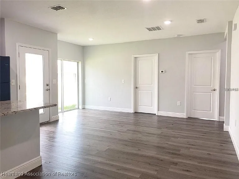 2115 Puffin St #2115 — Photo 2