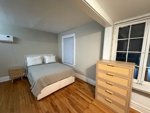 5 bed, 2730 sqft, $800 — Photo 3