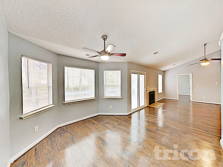 430 Forest Grove Cir — Photo 19